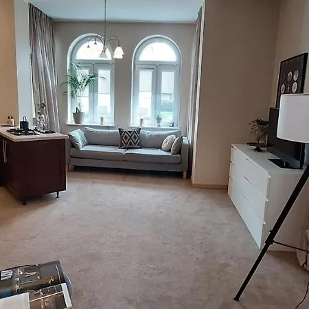 公寓 Chrobrego 19 *